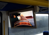 150臺電動顯示器裝在加拿大旅游巴士上 150臺電動顯示器裝在加拿大旅游巴士上